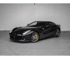 FERRARI F12 BERLINETTA *NERO DAYTONA & ÉQUIPEMENTS