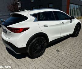 INFINITI QX30