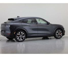 FORD MUSTANG MACH-E PREMIUM