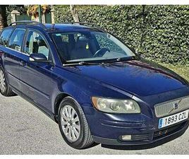 VOLVO V50 2.4 MOMENTUM
