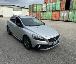 VOLVO V40 CROSS COUNTRY D2 VOLVO V40 CROSS COUNTRY D2 1.6 SUMMUM