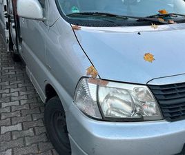 TOYOTA HIACE TOYOTA HIACE 8 SITZER