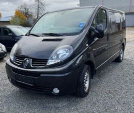 RENAULT TRAFIC COMBI PASSENGER BLACK EDITION