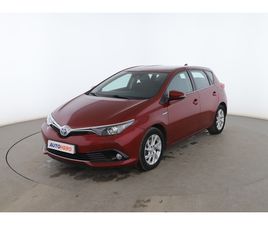 TOYOTA AURIS 1.8 HYBRID