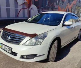 NISSAN TEANA 2010