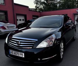 NISSAN TEANA 2011