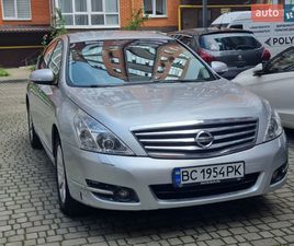 NISSAN TEANA 2010