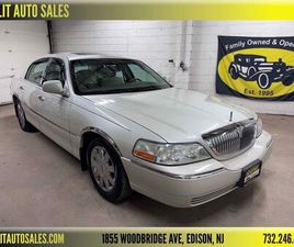USED 2004 LINCOLN TOWN CAR ULTIMATE