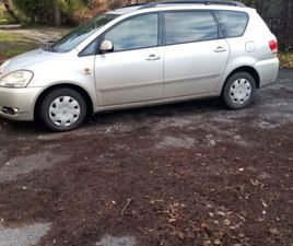 TOYOTA AVENSIS VERSO 2001