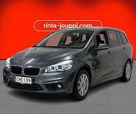 BMW 218 F46 GRAN TOURER 218I A - 7-PAIKKAINEN, VAKIONOPEUDENSÄÄDIN, SÄHKÖLUUKKU, PARKKITUTKA, AVAIMETON KÄYNNISTYS, SPORTTIPENKIT, AUTOMAATTI-ILMASTOINTI, RADIO