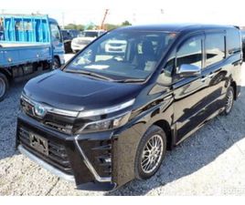 TOYOTA VOXY 1,8L 2021