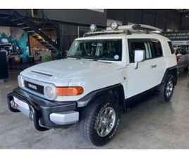 TOYOTA FJ CRUISER 2012 TOYOTA FJ CRUISER 4.0 V6