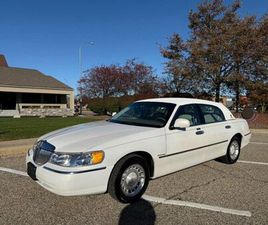 LINCOLN TOWN CAR 2000 LINCOLN TOWN CAR
