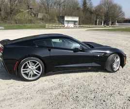 CHEVROLET CORVETTE C7 V8 BLACK