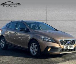 VOLVO V40 CROSS COUNTRY D2 2015 VOLVO V40 D2 CROSS COUNTRY SE 5DR