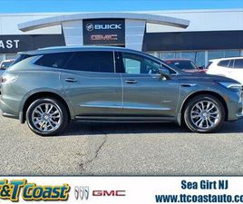 USED 2022 BUICK ENCLAVE AVENIR