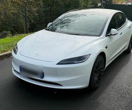 TESLA MODEL 3 HIGLANDS