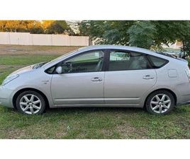 TOYOTA - PRIUS