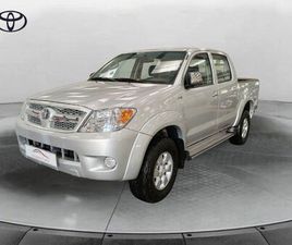 TOYOTA HILUX 2.5 D-4D 4WD 4P. DOUBLE CAB DLX DEL 2005 USATA A GENZANO DI ROMA