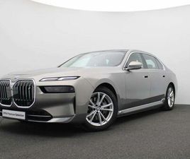 BMW I7 EDRIVE 50 - ICONIC GLOW - ACC- LEDER
