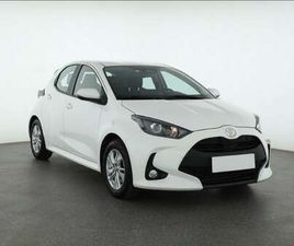 TOYOTA YARIS 1.5 COMFORT ACC AUT FERNLICHTASS. KAM. PDC