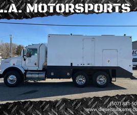 KENWORTH T800 2009 KENWORTH T800 DAY CAB MECHANIC LUBE SERVICE BODY C13 CAT 18 SPEED
