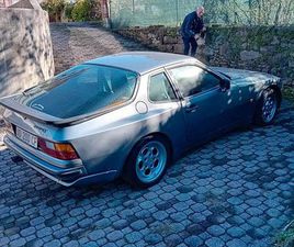 PORSCHE 944