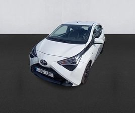 TOYOTA AYGO 1.0 70 X-PLAY