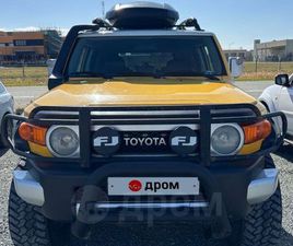 TOYOTA FJ CRUISER