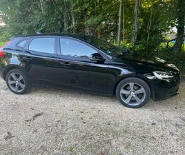 VOLVO V40 T2 VOLVO V40 T2 MOMENTUM - TÜV NEU