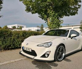 TOYOTA GT86 2015 2.0 AUTOMATIK - PERLWEIß ...