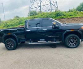 GMC SIERRA DENALI 2022 GMC SIERRA DENALI 2500 CREW CAB-BLACK BEAUTY ,6.6 GAS V8,71K,NICE