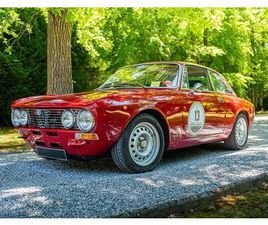 ALFA ROMEO GIULIA GT VOITURE DE COLLECTION ALFA ROMEO