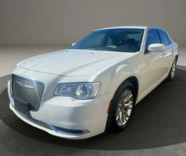 USED 2019 CHRYSLER 300 TOURING