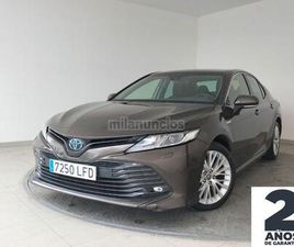 TOYOTA - CAMRY 2.5 220H ADVANCE