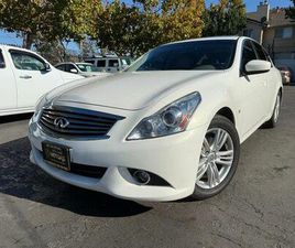 2015 INFINITI Q40 BASE