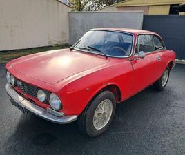 ALFA ROMEO SPIDER DUETTO ALFA ROMEO GIULIA GT 1600 JUNIOR COUPE - 1975