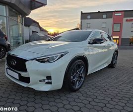 INFINITI Q30 2.0T SPORT CITY BLACK AWD 7DCT