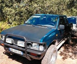 NISSAN D21 PICK-UP
