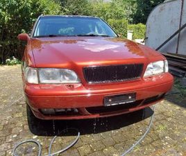 VOLVO V70 VOLVO V70 BREAK ESSENCE AWD, ROUGE, ANNÉE 1999, 260000KM