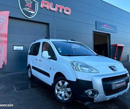PEUGEOT PARTNER TEPEE 1.6 HDI 110CH OUTDOOR 5 PLACES ( KIT DISTRIBUTION NEUF )