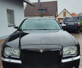 CHRYSLER 300C TOURING CHRYSLER 300C TOURING 5.7 V8 HEMI AWD AUTOM. VIELES NEU