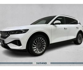 PREMIUM 4X4 | LUFTFJÆRING | SKINN | PANORAMA | KROK