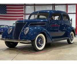 1937 FORD DELUXE