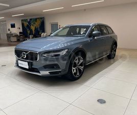 VOLVO V90 CROSS COUNTRY B5 (D) AWD AUTOMATICO CORE DEL 2022 USATA A FORLI'