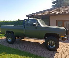 CHEVROLET SUBURBAN CHEVROLET K30