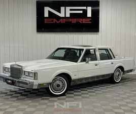 USED 1988 LINCOLN TOWN CAR SIGNATURE