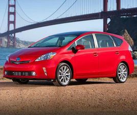 2012 TOYOTA PRIUS V FIVE