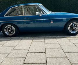 MG B MGB GT COUPE