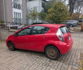 TOYOTA PRIUS C TOYOTA PRIUS C (HYBRID)